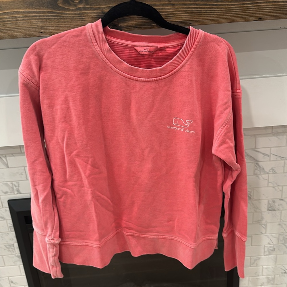 Vineyard Vines red Pullover 4 for $20